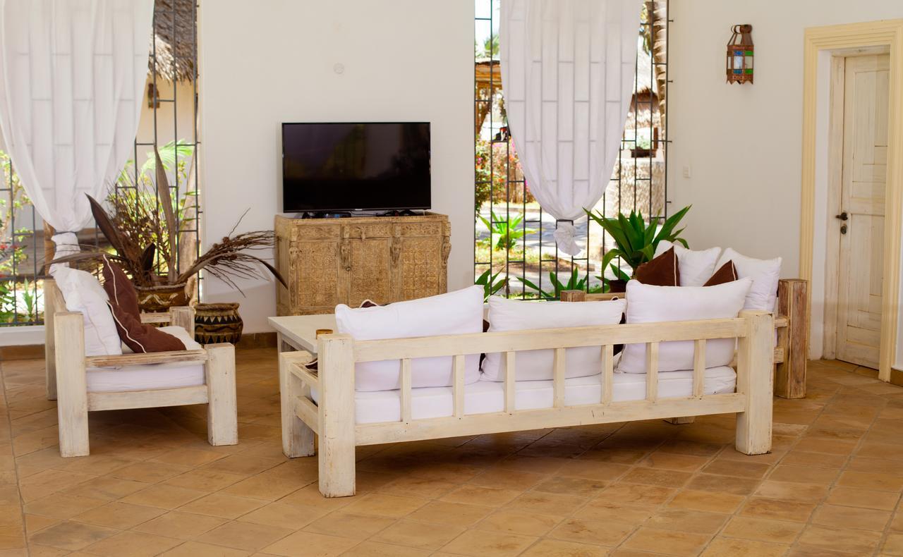Villa Cesy Boutique Hotel Malindi Exteriör bild